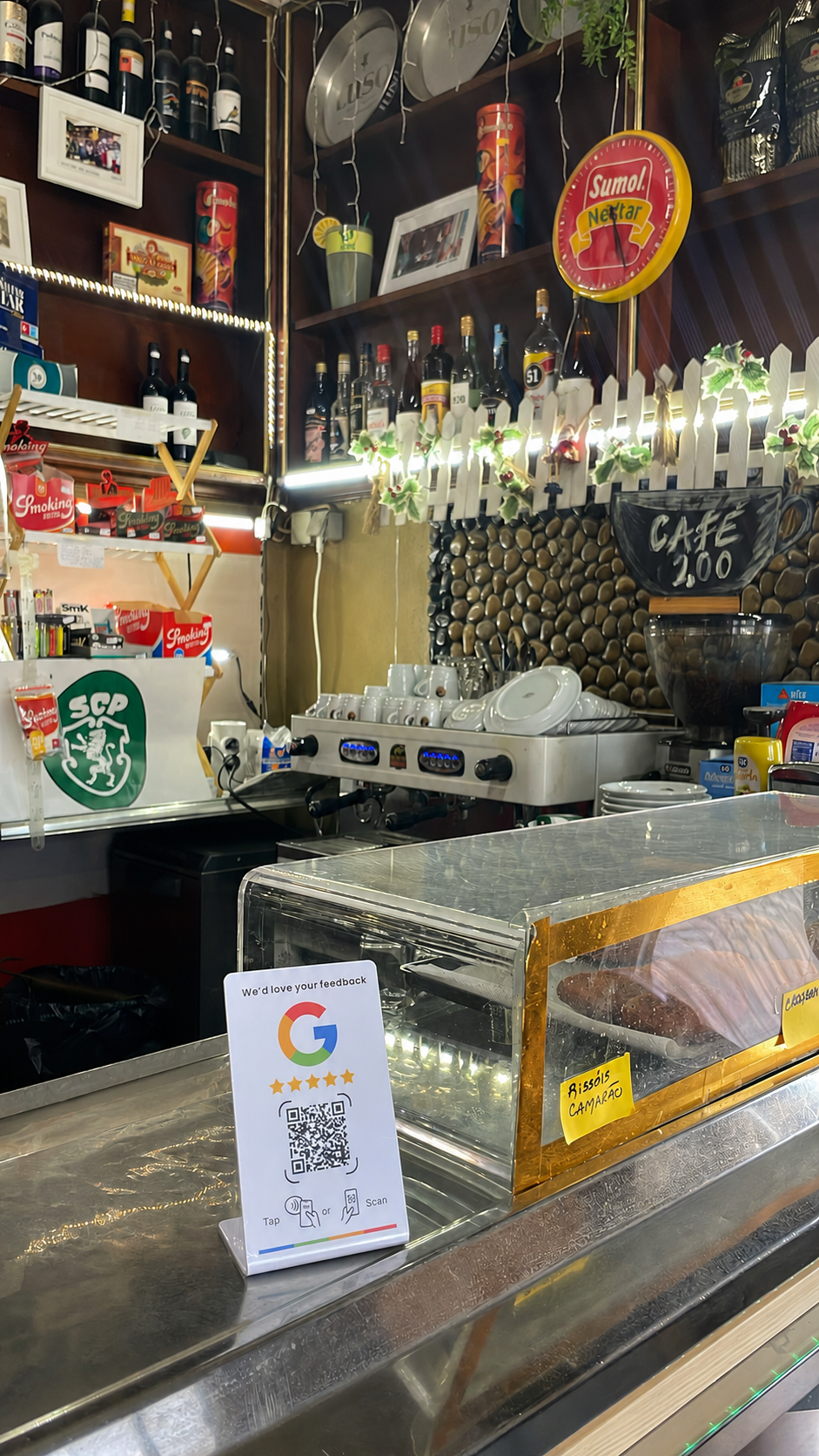 QuickReview Stand no balcão do Café A Nobreza